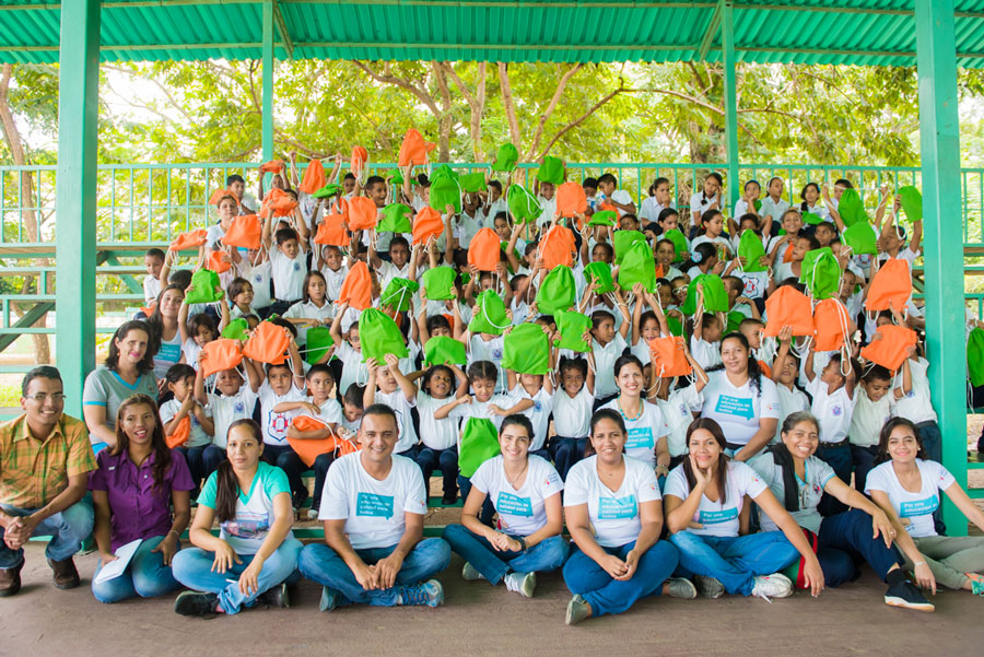 Todos a la escuela equipados con kit escolar