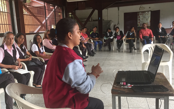 Docentes de Petare trabajan en innovación educativa